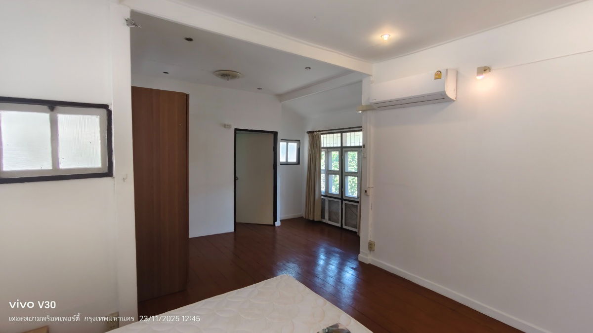 picture Single house for rent in the heart of the city, Ari, Phaya Thai area - 20/31