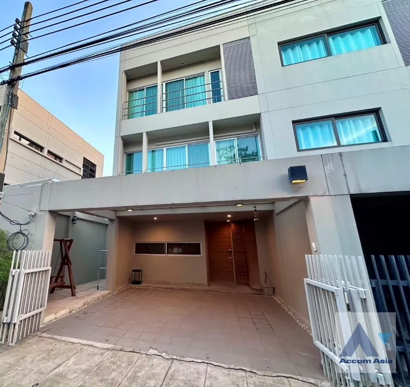 รูป 🔼🔽 AccomA 📩 3 BR Townhouse @Noble Cube (AA45084) - รูปที่ 1/15
