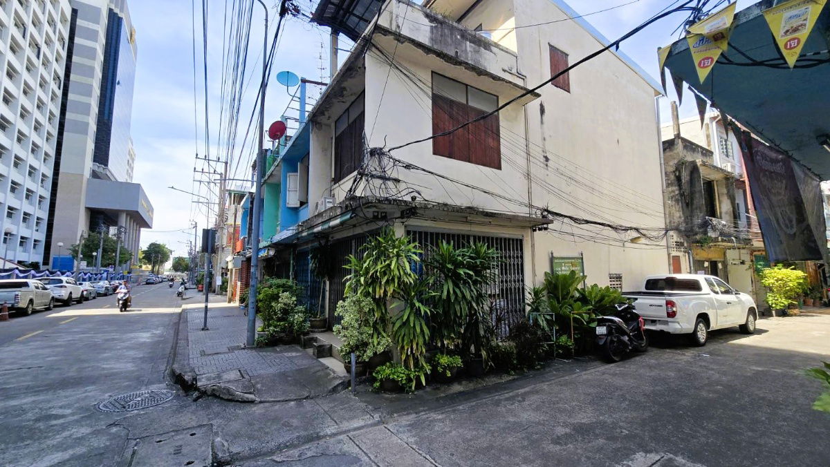 picture For sale: 2-storey shophouse/building, 12 sq.wah, Soi Charoen Krung 63, near Bangkok South Criminal Court, Wat Suthi, Bang Rak, Yannawa, Sathorn. - 9/12