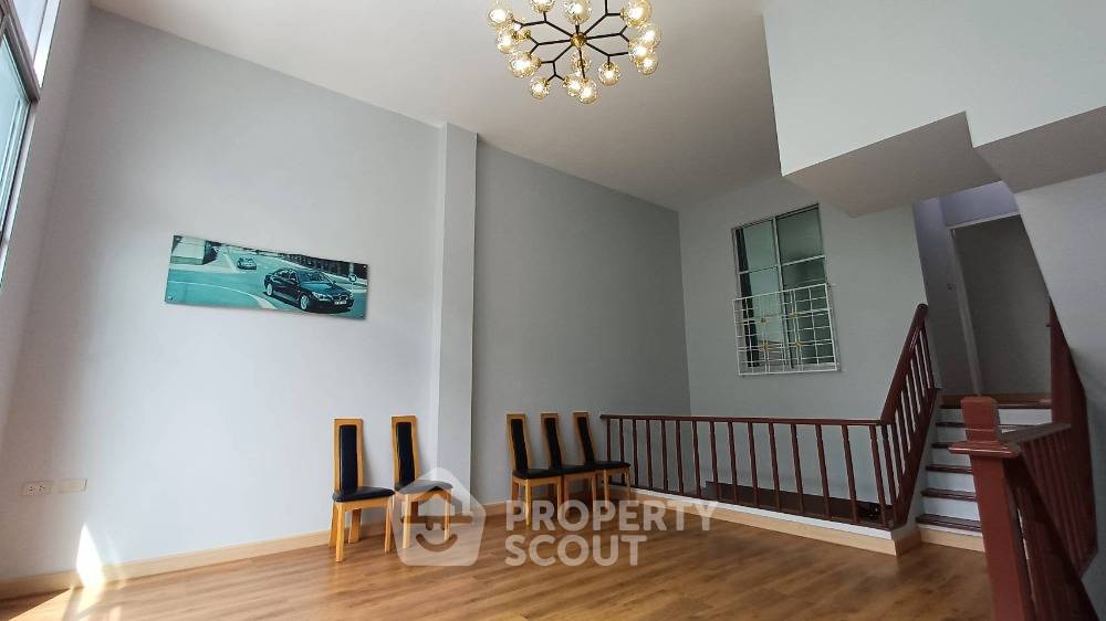 รูป ทาวน์เฮาท์ 3-ห้องนอน ใน ลาดพร้าว (ID 1644019) - รูปที่ 4/7