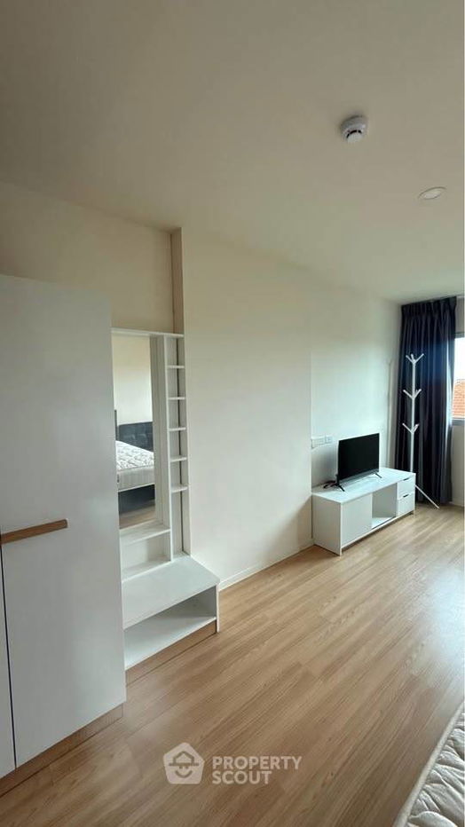 picture Studio Condo at Lumpini Ville Chaengwattana 10 in Thung Song Hong (ID 2442299) - 1/4