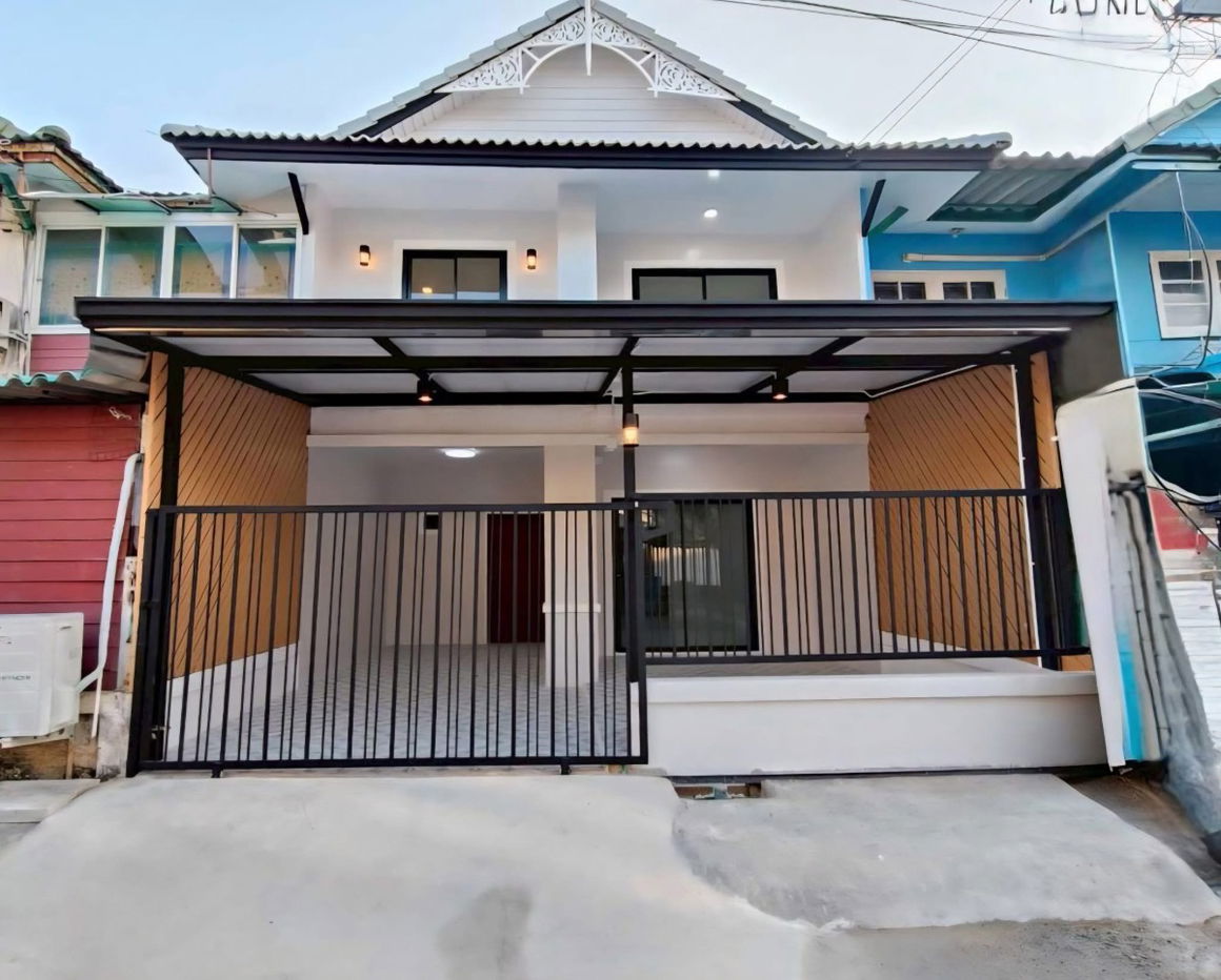 รูป ฟรีโอน! ทาวน์เฮ้าส์ 2 ชั้น พฤกษา 14A วัดลาดปลาดุก | 3 นอน ตกแต่งใหม่! หน้าบ้านไม่ชนใคร | 1.89 ลบ. - รูปที่ 3/35