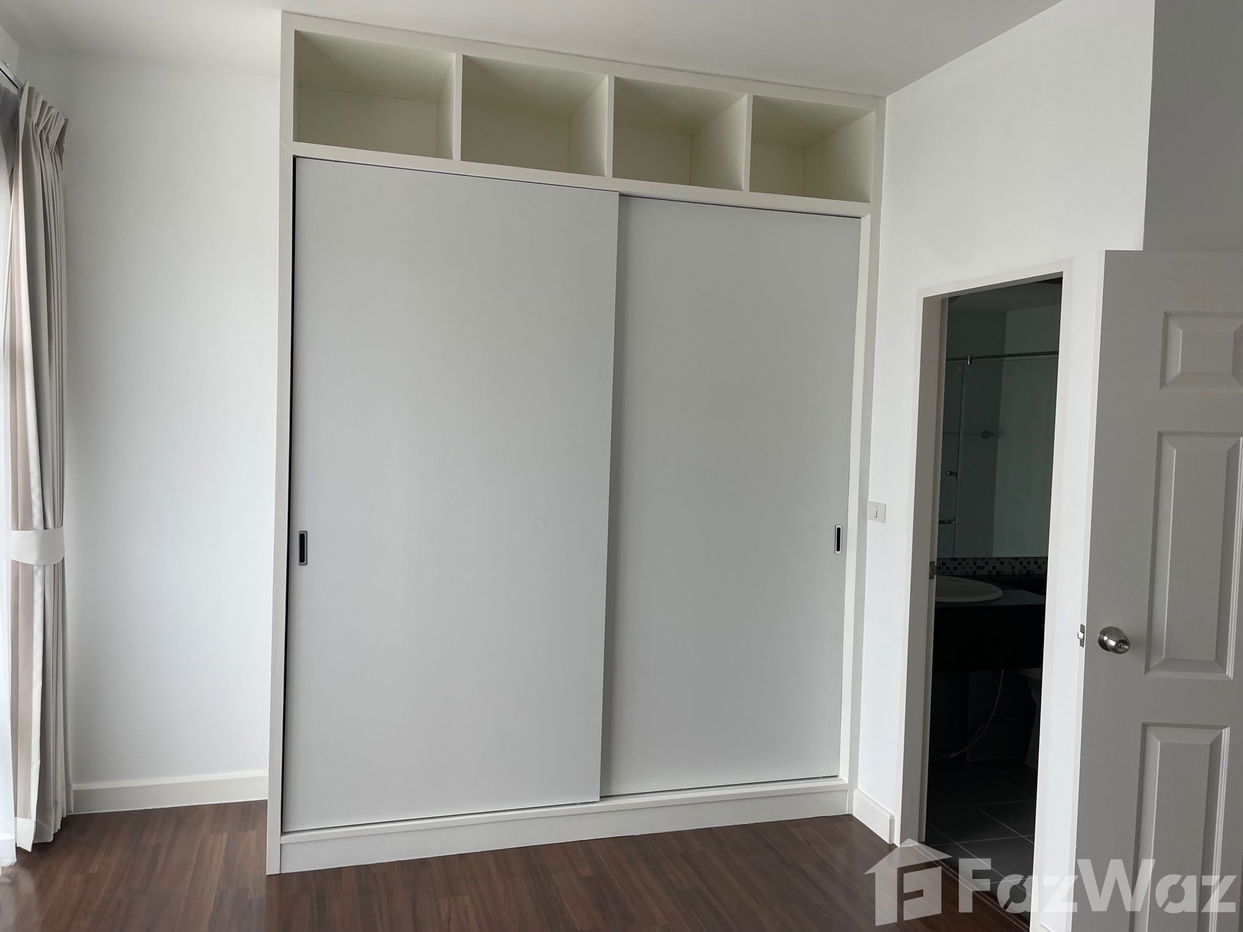 picture Rent Town Home (Town Avenue Srinakarin) completely renovated 1645376 - 4/9