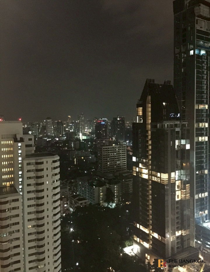 รูป Enjoy Breathtaking Views at The XXXIX, 💫 High Floor Unit, Near BTS Phrom Phong - รูปที่ 11/15