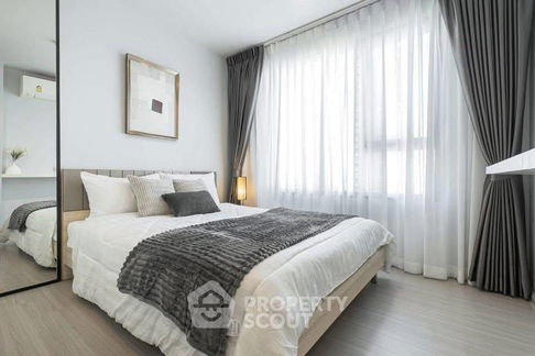 2-BR Condo at Life Ladprao near BTS Ha Yaek Lat Phrao (ID 2460950)