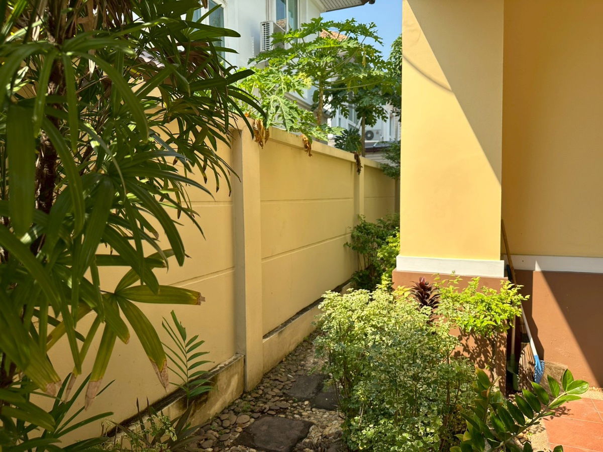 picture For Sale: Casalunar Village, in pristine condition, ready for viewing: 3 bedrooms, 3 bathrooms, 64 sq m. - 25/25