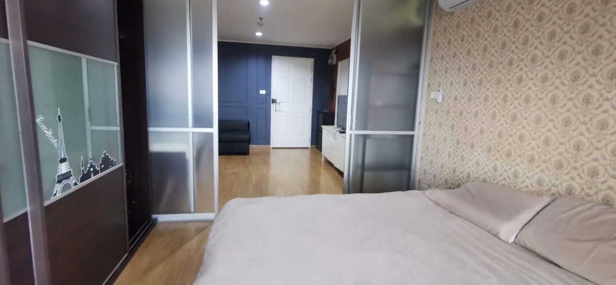 picture code : E18 U Delight @ Bang Sue Station - 10/17