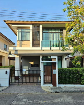 ให้เช่าบ้านเดี่ยวสองชั้น   3 ห้องนอน 3 ห้องน้ำ 1ห้องรับแขก 1ห้องครัว 