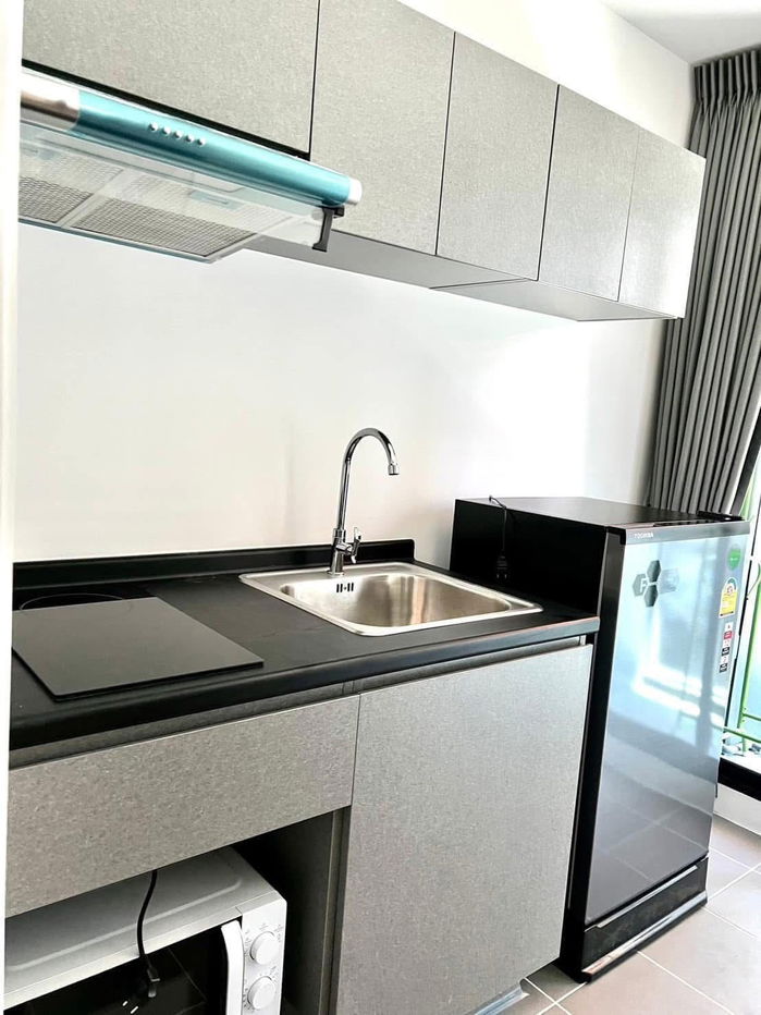 picture 🌈Huai Khwang/Ratchada 18 ~ 28 sq m ~ Plenty of food 😋  🏦 Condo for rent, 1.4 km from MRT Huai Khwang, 20 baht motorbike taxi, 5 minutes  - 5/9