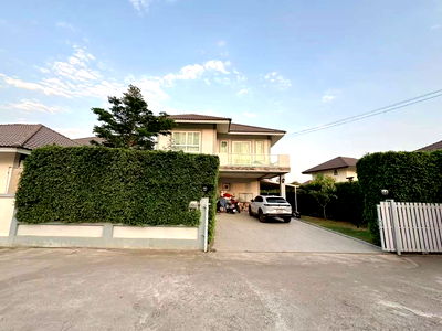 เช่าบ้านเดี่ยว รวมโชค มอลล์ : ให้เช่าบ้านเดี่ยว 2 ชั้น พิกัดสันทราย-เชียงใหม่ พร้อมอยู่ เฟอร์นิเจอร์ครบครัน พร้อมเครื่องใช้ไฟฟ้า T.0946511456