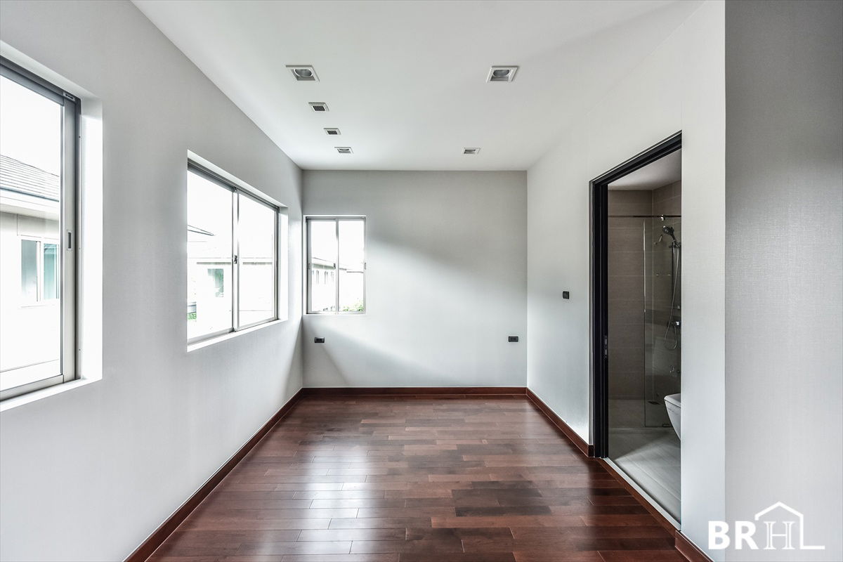 รูป เดอะ ซิกเนเจอร์ เพอร์เฟค มาสเตอร์พีซ พระราม 9 - กรุงเทพกรีฑา ดีไซน์หรูหรา บรรยากาศเหนือระดับ - รูปที่ 9/22