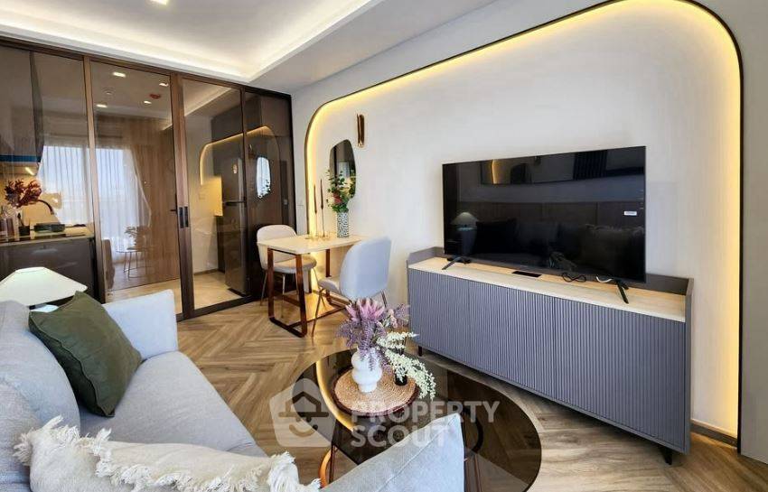 picture 1-BR Condo at Chapter Thonglor 25 close to Thong Lo (ID 2370102) - 2/7
