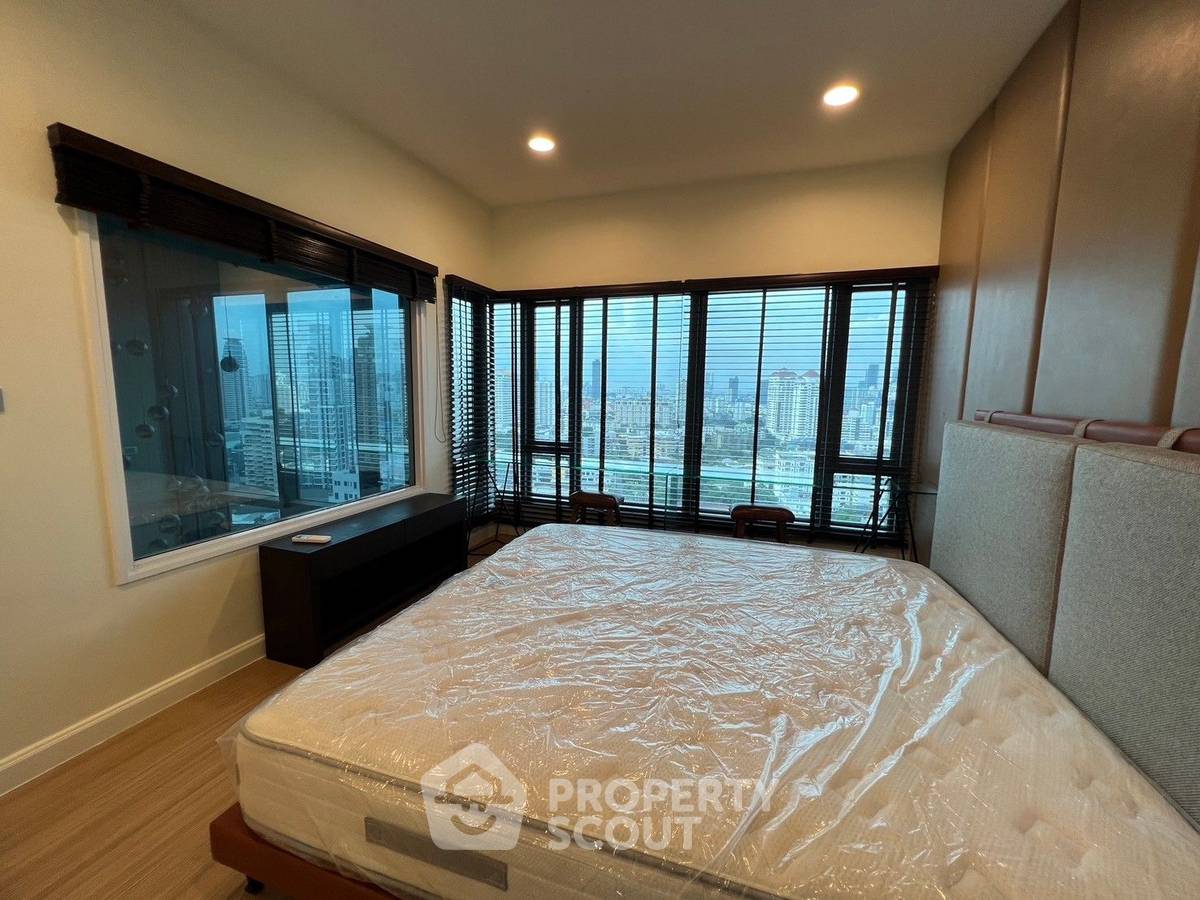 picture 3-BR Condo at The Crest Sukhumvit 34 near BTS Thong Lor (ID 1804635) - 3/36