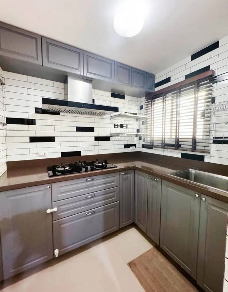 picture Townhouse for rent, Leon Village, Sukhumvit 62, 24.6 sqw 201 sqm 3 bedrooms, 3 bathrooms, 3 floors, parking for 2 cars - 5/12