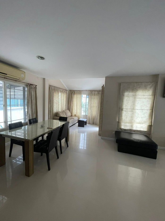 รูป HR3070ให้เช่าบ้านเดี่ยว 2 ชั้น เนื้อที่ 66 ตร.วา โครงการมัณทนา พระราม 9–ศรีนครินทร์ เฟอร์ครบ พร้อมอยู่ - รูปที่ 11/41