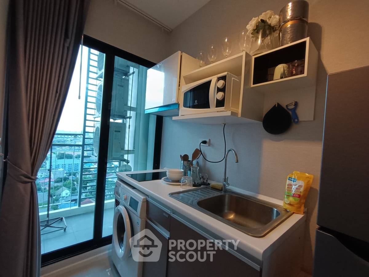 picture 2-BR Condo at Knightsbridge Sky River Ocean near BTS Pak Nam (ID 2460467) - 3/21