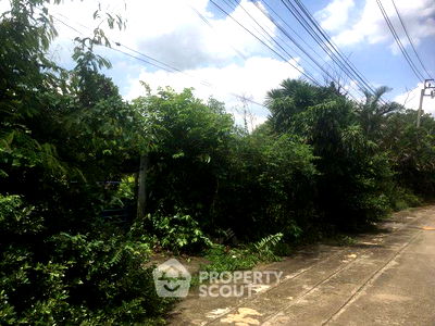 Land for sale Phutthamonthon Sai 2 Road  : 1,322 m² Land for Sale in Bang Phrom (ID 2432996)