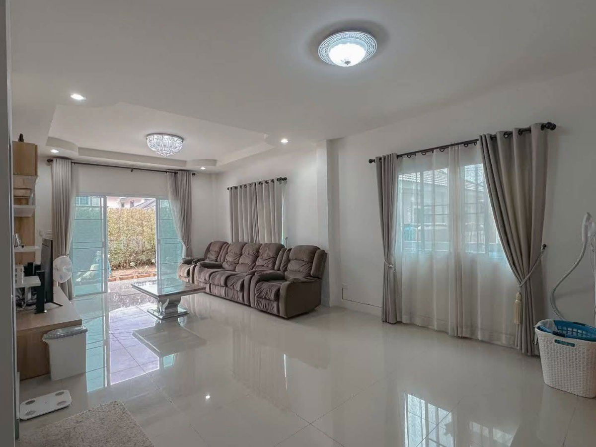 รูป ให้เช่าบ้านเดี่ยว 2 ชั้น พิกัดสันทราย-เชียงใหม่ พร้อมอยู่ เฟอร์นิเจอร์ครบครัน พร้อมเครื่องใช้ไฟฟ้า T.0946511456 - รูปที่ 4/16