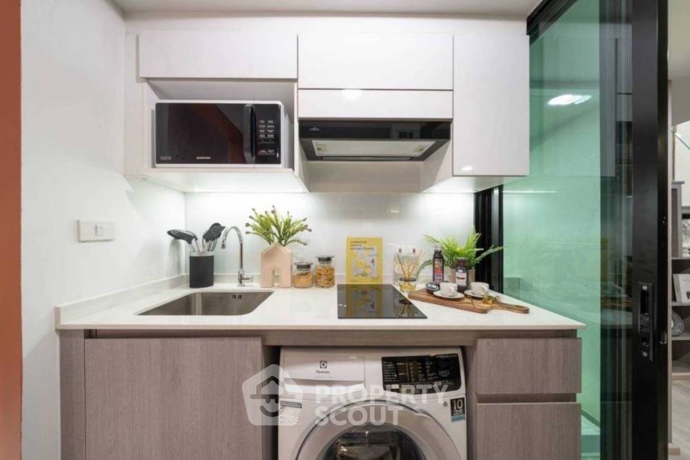 picture 1-BR Condo at Origin Plug & Play Ramkhamhaeng Triple Station in Hua Mak (ID 1625636) - 8/12