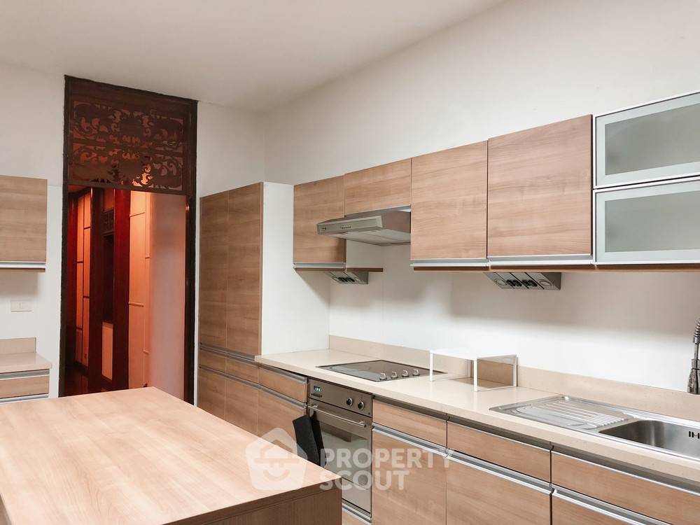 picture 2-BR Condo at River House Condominium near MRT Hua Lamphong (ID 373817) - 6/13