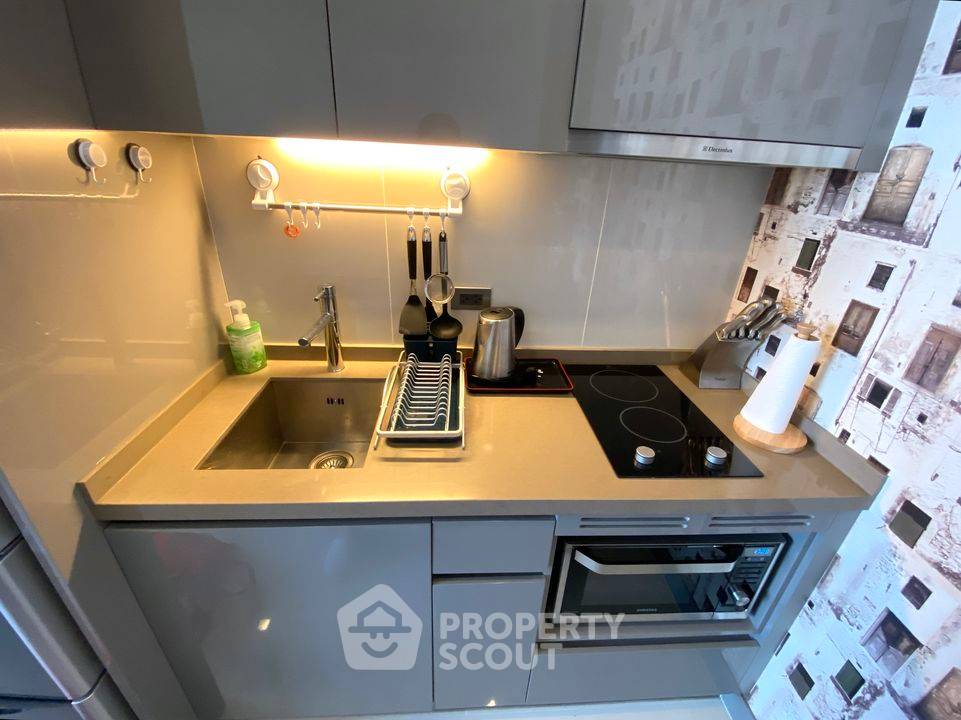 picture 2-BR Condo at M Silom near BTS Chong Nonsi (ID 1407861) - 14/17