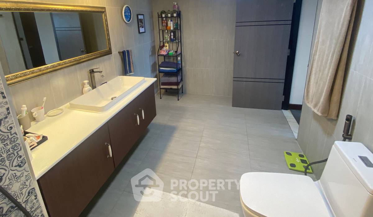 picture 3-BR Condo at Baan On-nut Sukhumvit 77 Condominium in Suan Luang (ID 2461541) - 12/21