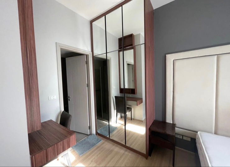 picture “If you’re looking for a place near Thonglor, check this room out. 1 Bedroom • 17,500 THB/month. - 3/9