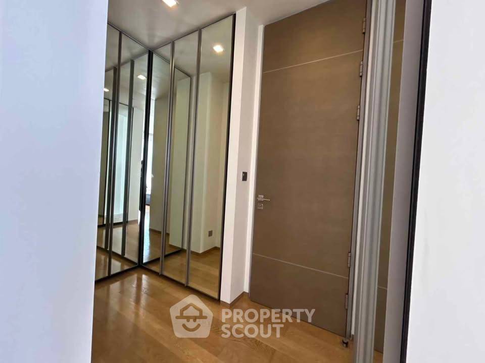 picture 2-BR Condo at Saladaeng One near MRT Si Lom (ID 2374443) - 5/11