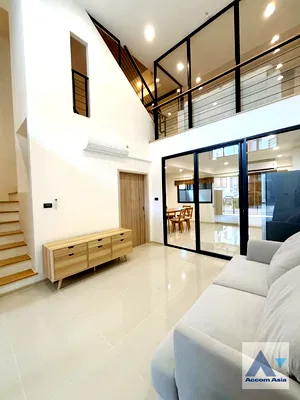 เช่าทาวน์โฮม MRT ศรีกรีฑา : 🔼🔽 AccomA 📩  3 BR Townhouse @Shizen Phatthanakan (AA45120)