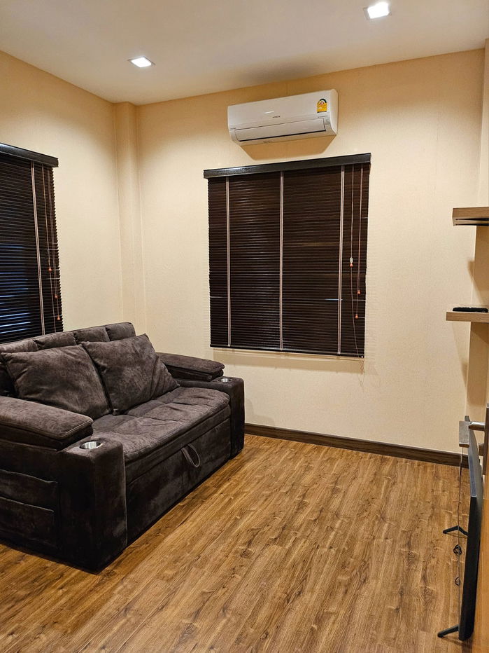 รูป ให้เช่าบ้านเดี่ยวสองชั้น   3 ห้องนอน 3 ห้องน้ำ 1ห้องรับแขก 1ห้องครัว  - รูปที่ 10/14