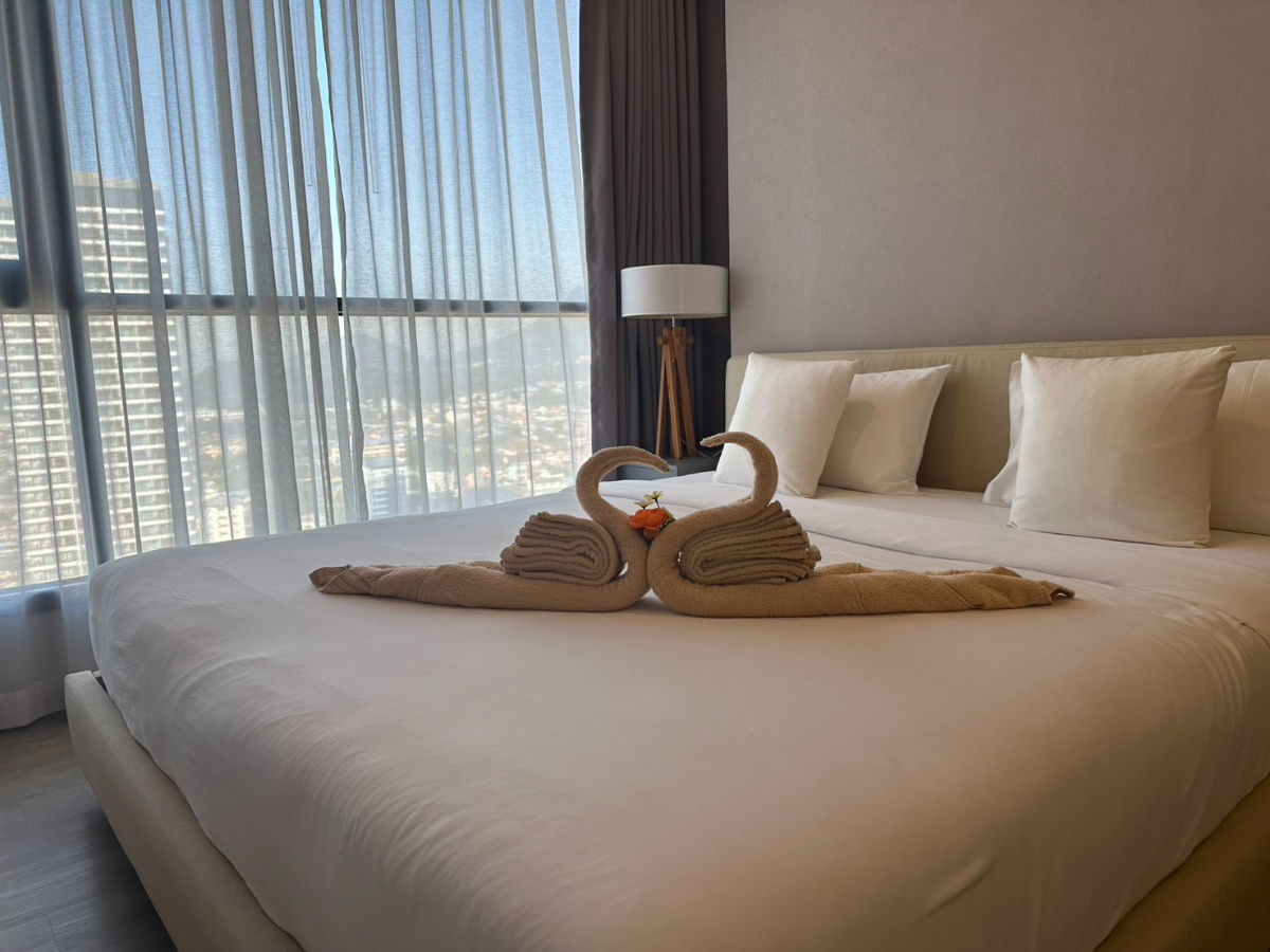 picture Prime Location in Sriracha : Keen condo : 2Bed 2 Bath 63 sq m 21st floor (sea view) : opposite Robinson - 8/27