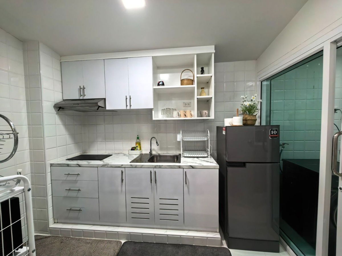 รูป ให้เช่าทาวน์โฮมสองชั้น  2 ห้องนอน 2 ห้องน้ำ 1 ห้องรับแขก 1 ห้องครัว   1  ที่จอดรถ - รูปที่ 4/16