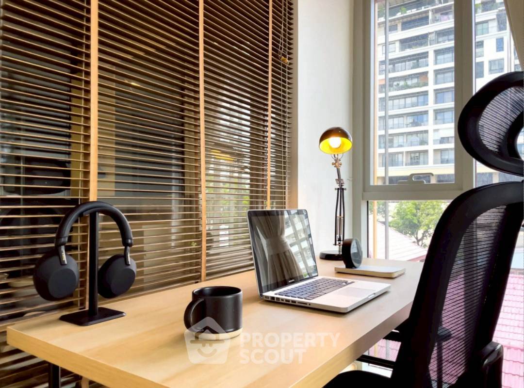 picture 2-BR Condo at Via 31 near MRT Sukhumvit (ID 2377699) - 3/13