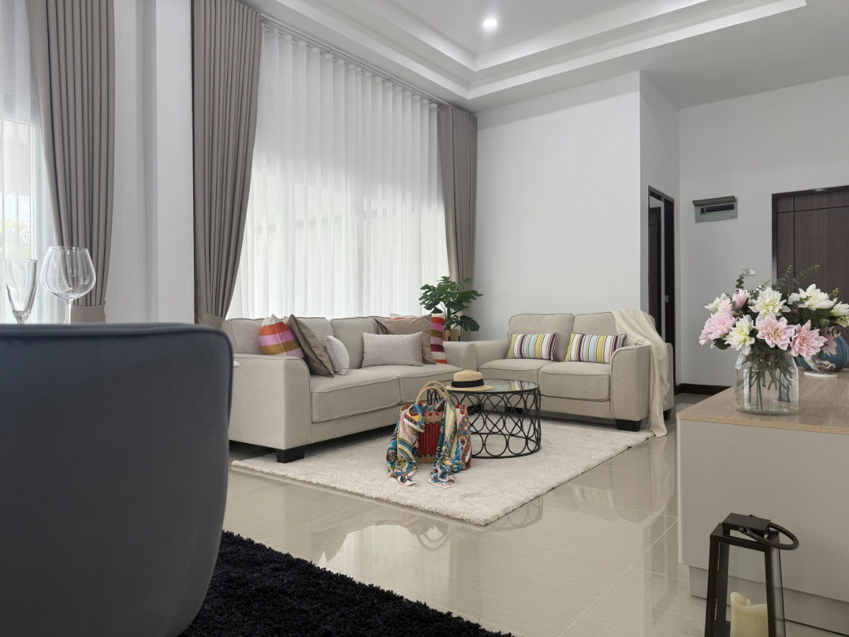 รูป ขายบ้านเดี่ยว 3 ห้องนอน รีโนเวทใหม่สวย เนื้อที่ 52ตร.ว. เฟอนิเจอร์และเครื่องใช้ไฟฟ้าครบ พร้อมอยู่ - รูปที่ 4/10