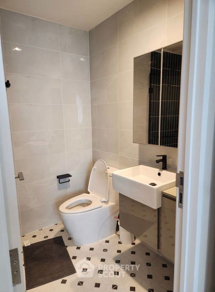 picture 2-BR Condo at The Room Sathorn-Taksin near BTS Pho Nimit (ID 2459194) - 5/21