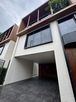 บ้านเดี่ยวหรู ทำเลพรีเมียม รัชดา–ลาดพร้าว ใกล้ MRT ลาดพร้าว ราคาโดนมาก! Mayfield Lane Ratchada – Ladprao