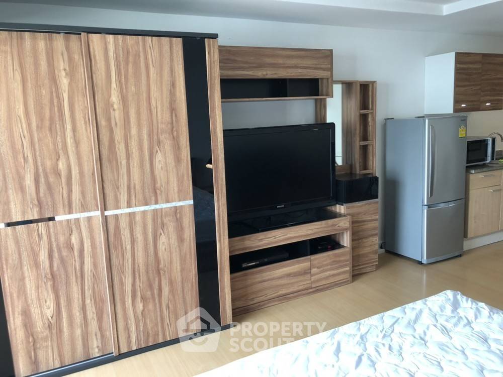 picture 1-BR Condo at The Trendy Condominium near BTS Nana (ID 323191) - 2/3