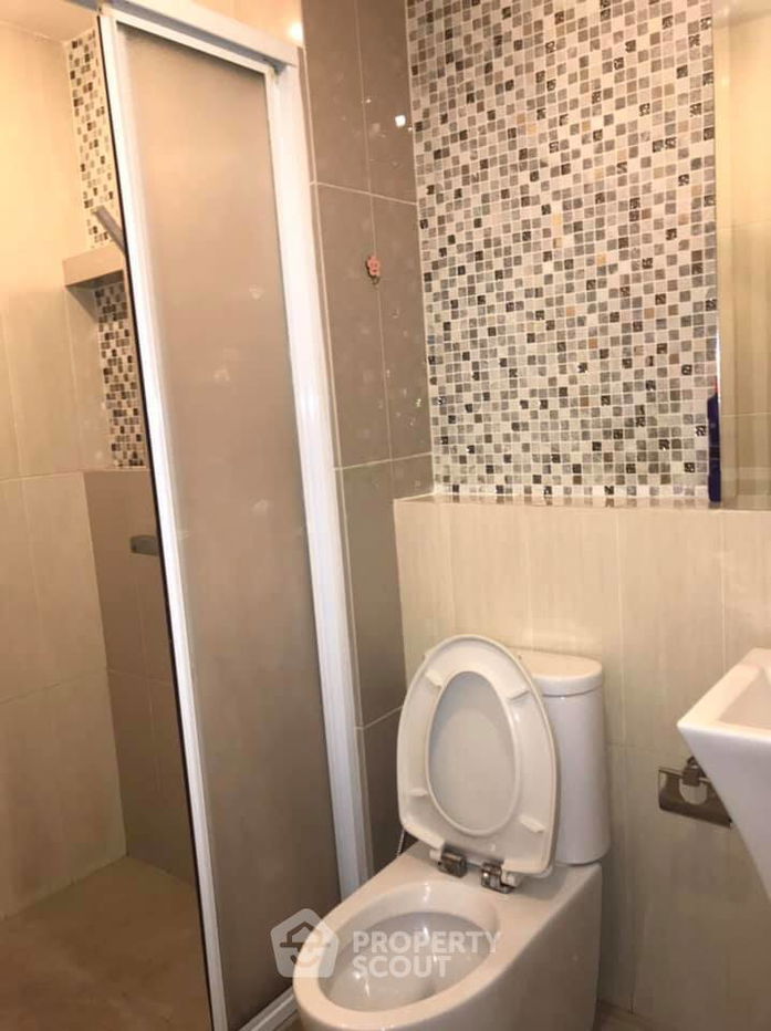 picture 1-BR Condo at Life Ratchadapisek near MRT Huai Khwang (ID 507970) - 6/8