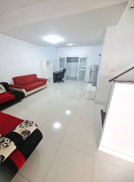 เช่า ทาวน์เฮาส์ 2 ชั้น ขนาด 3 ห้องนอน เดอะคอนเนค 22 รามอินทรา-มีนบุรี 