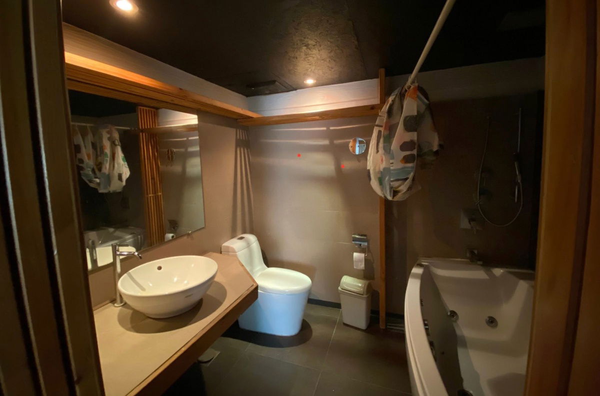 picture Baan Onnut. 3bed 216sqm. Line id: @pfagent - 13/17