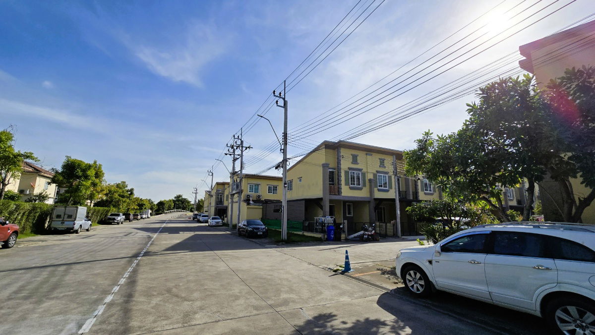 รูป สภาพมือ1 ไม่เคยเข้าอยู่ ทำเลดีๆ ราคาเบาๆ ขาย บ้าน ทาวน์โฮม โกลเด้น ทาวน์ บางแค 19 ตารางวา ใกล้ MRT หลักสอง ถนน กาญจนาภิเษก ถนนเพชรเกษม บางแค - รูปที่ 24/25