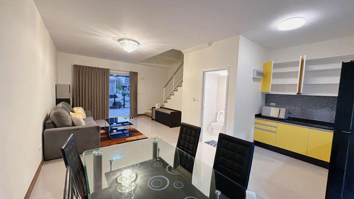 picture 3-Bed Townhome for Rent | The Trust Kaset-Nawamin (Nuanchan) – Fully Equipped - 6/14