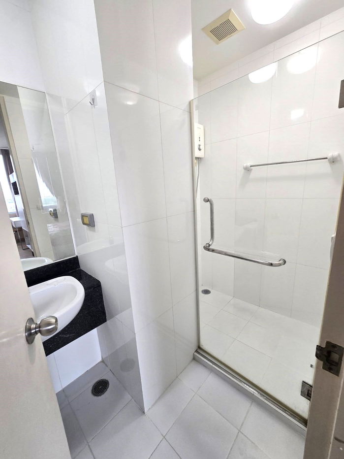 รูป ให้เช่า 1 ห้องนอน ชั้น 15 เดอะพารค์แลนด์ ศรีนครินทร์ เลคไซด์ ใกล้ MRT ศรีลาซาล  - รูปที่ 9/12