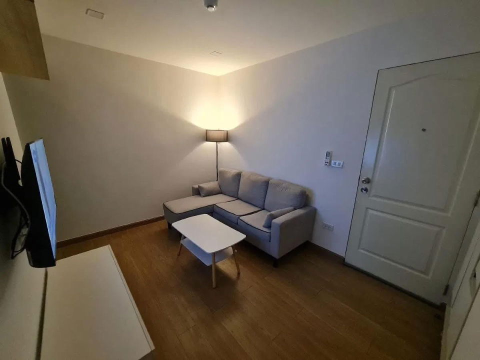 picture code : E21 The Humble Living @ Suppalerk - 7/18