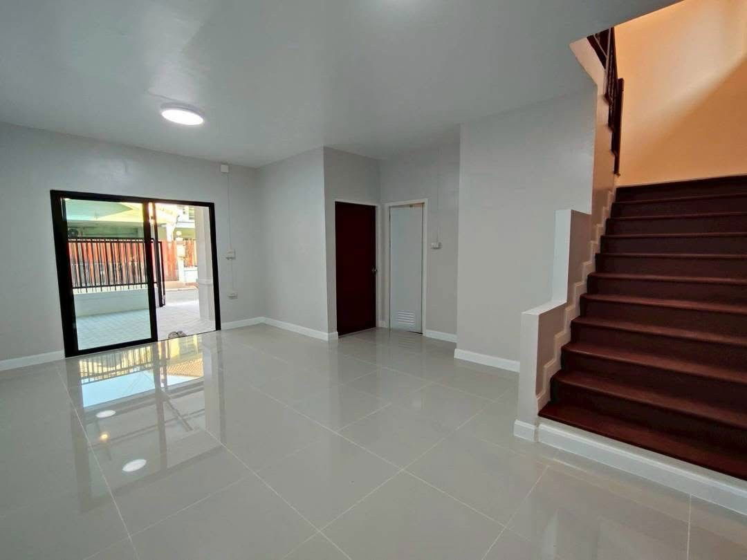 รูป ฟรีโอน! ทาวน์เฮ้าส์ 2 ชั้น พฤกษา 14A วัดลาดปลาดุก | 3 นอน ตกแต่งใหม่! หน้าบ้านไม่ชนใคร | 1.89 ลบ. - รูปที่ 6/35