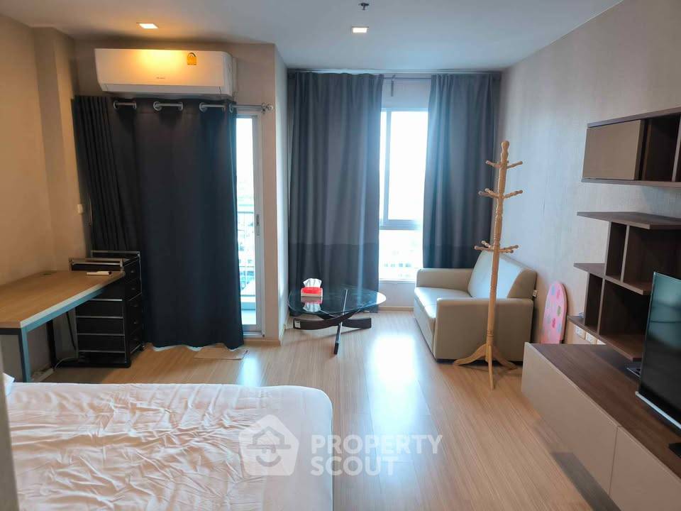 picture Studio Condo at Casa Condo Ratchada- Ratchaphruek near BTS Talat Phlu (ID 2440018) - 4/5