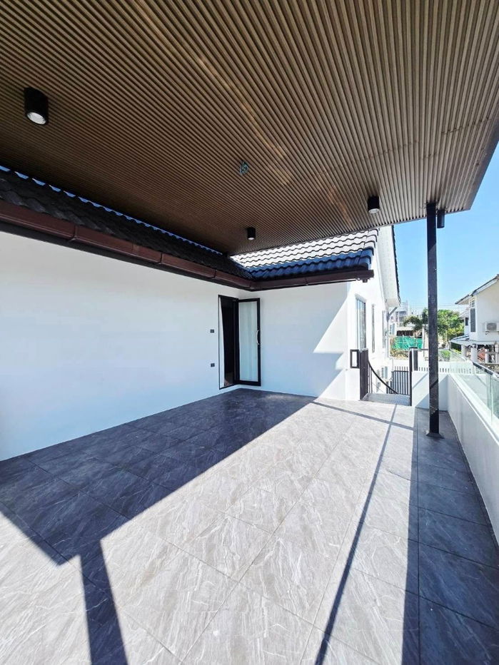 รูป บ้านเดี่ยวพูลวิลล่าพัทยา 3 ห้องนอน | ติดสุขุมวิท ตกแต่งพร้อมอยู่ - รูปที่ 33/40