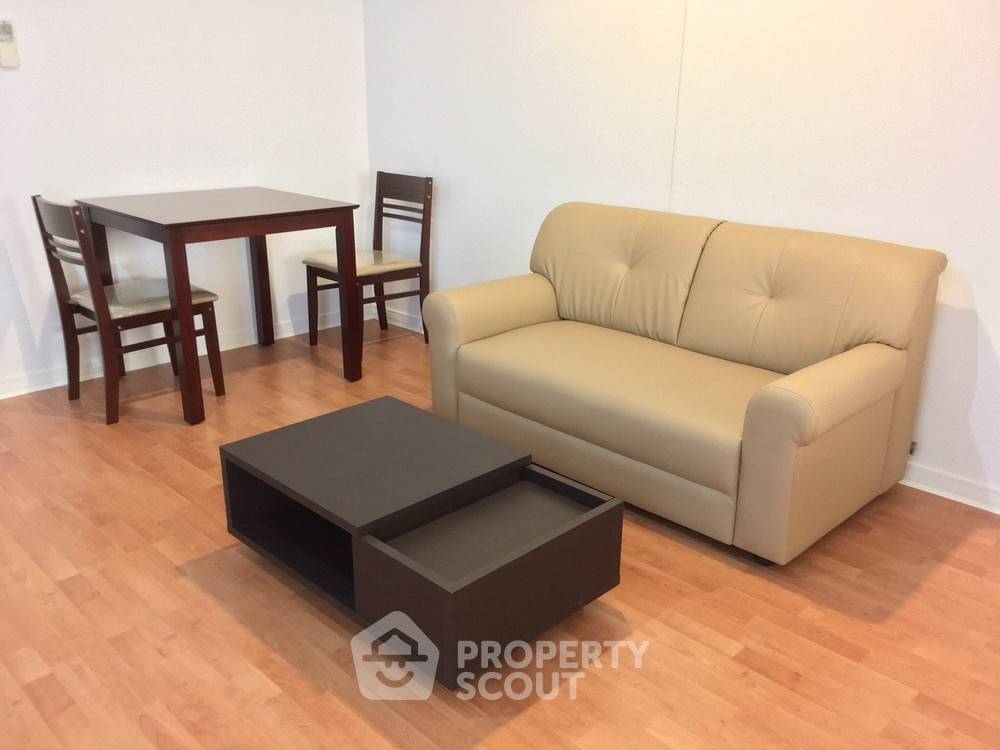 picture 1-BR Condo at Lumpini Ville Ramkhamhaeng 44 close to Ramkhamhaeng (ID 324212) - 5/16