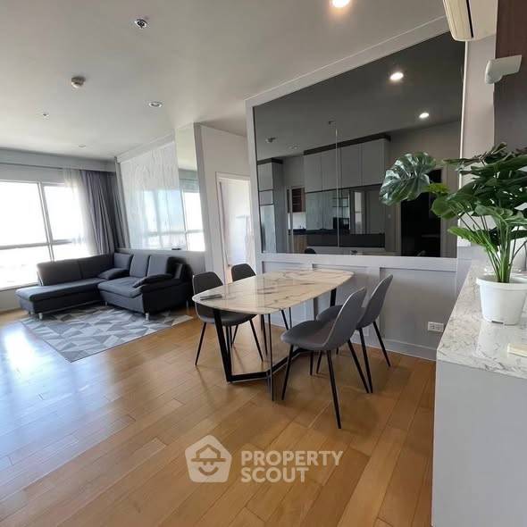 รูป คอนโด 2-ห้องนอน ที่ ไฮฟ์ สาทร ใกล้ BTS กรุงธนบุรี (ID 2400832) - รูปที่ 1/11