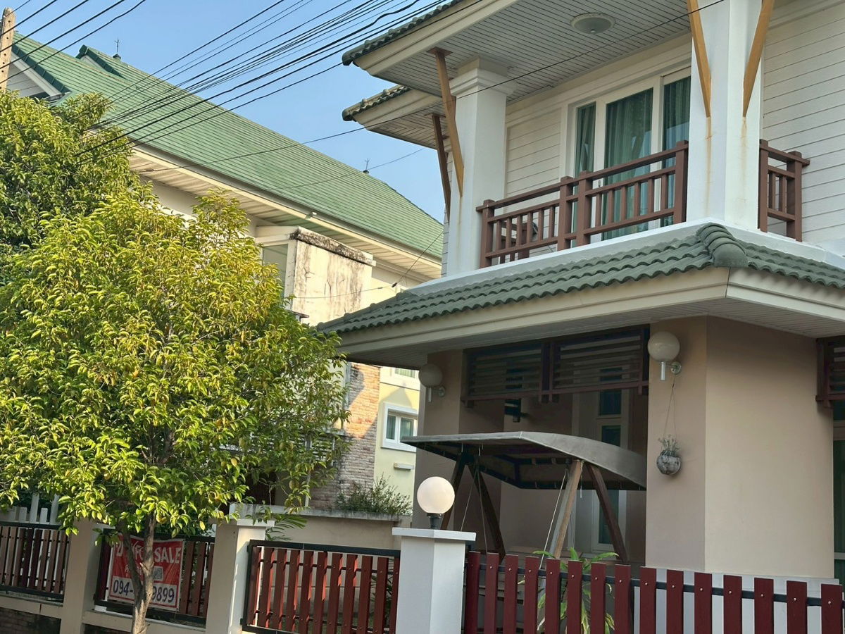 picture A home filled with warmth… and luxury in every corner: Casa Luna Village, 3 bedrooms, 4 bathrooms, land area 79 sq m. - 2/26